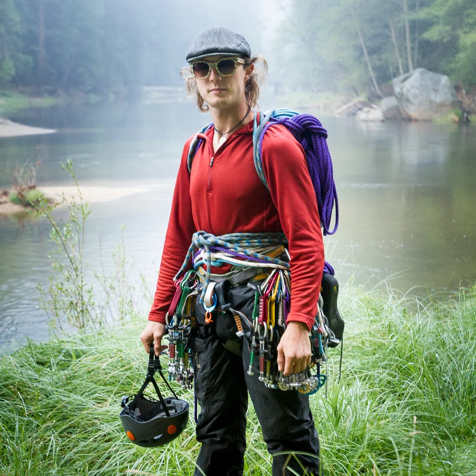 Austin Howell sur les rives de la rivière Merced au Yosemite, en 2015.