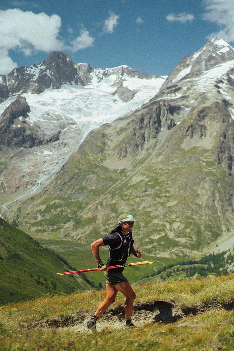 Mathieu Blanchard run autour du Mont-Blanc