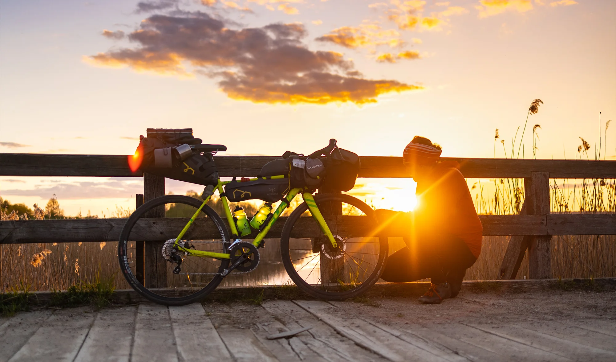 SaddleSpur : une selle de vélo innovante avec un mini-dossier