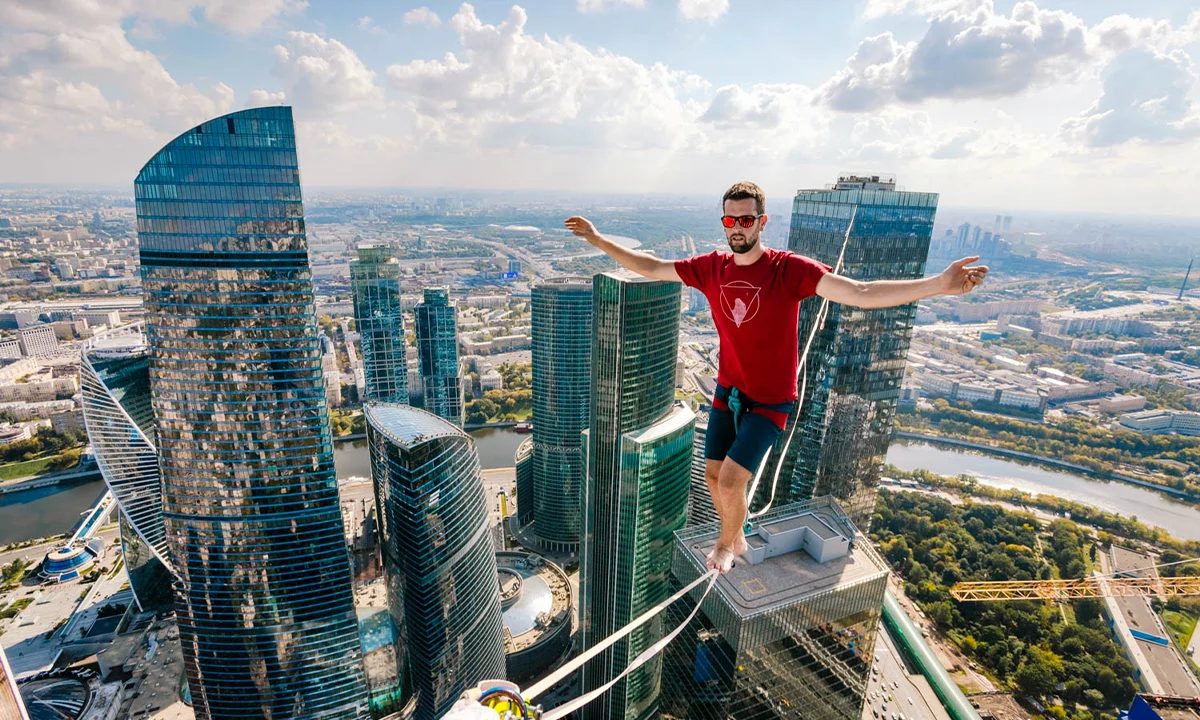 Nathan Paulin, un marcheur dans le ciel