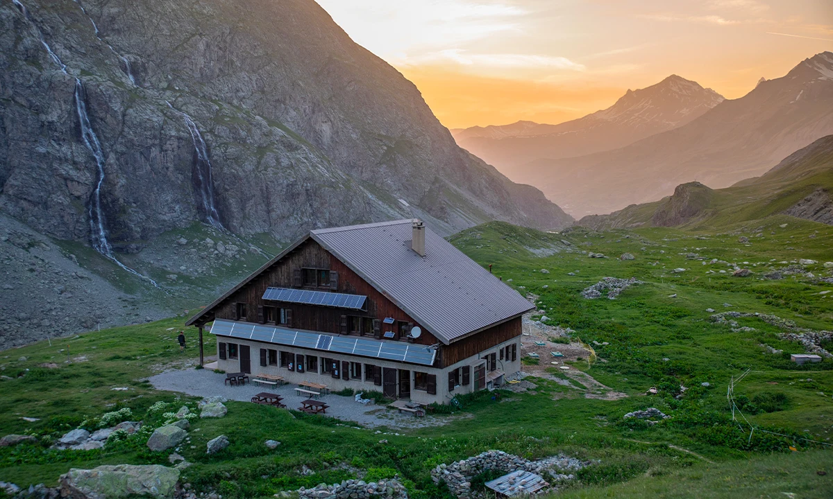 Refuge de l'alpe de villar d'arene