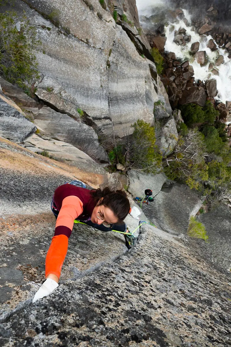 Laura Pineau escalade fissure