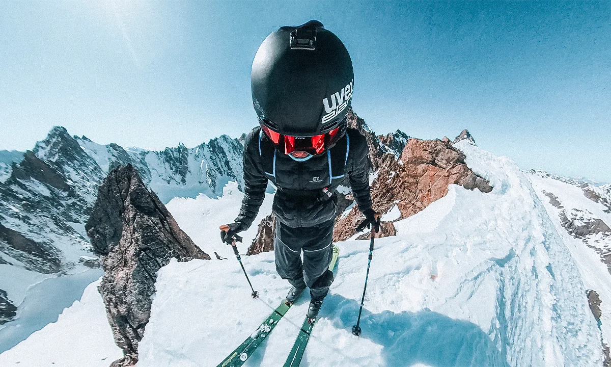 Christophe Tricou ski basejump Aiguille de l'Amône