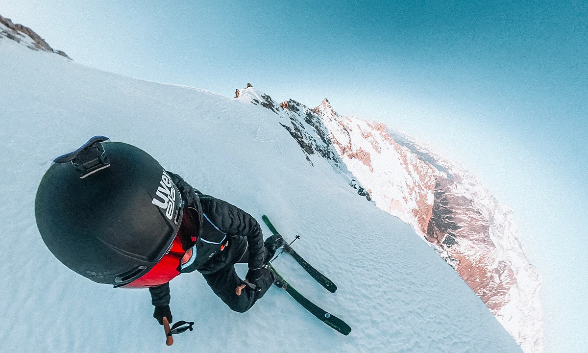 Christophe Tricou ski basejump Aiguille de l'Amône