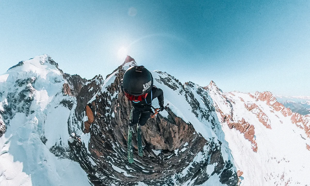 Christophe Tricou ski basejump Aiguille de l'Amône