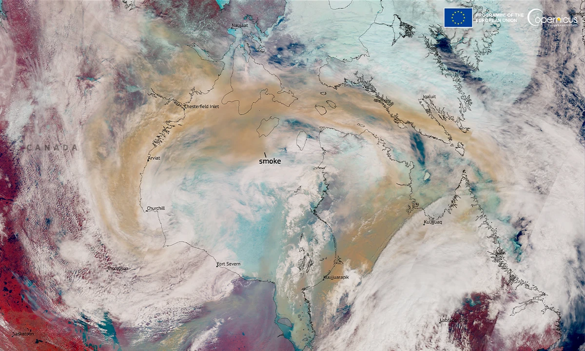 Image satellite incendies Canada mai 2025