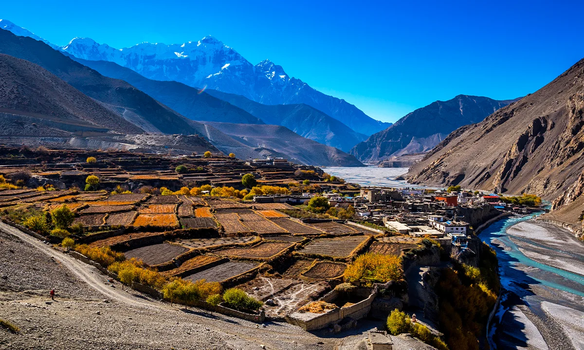 Haut Mustang Trek