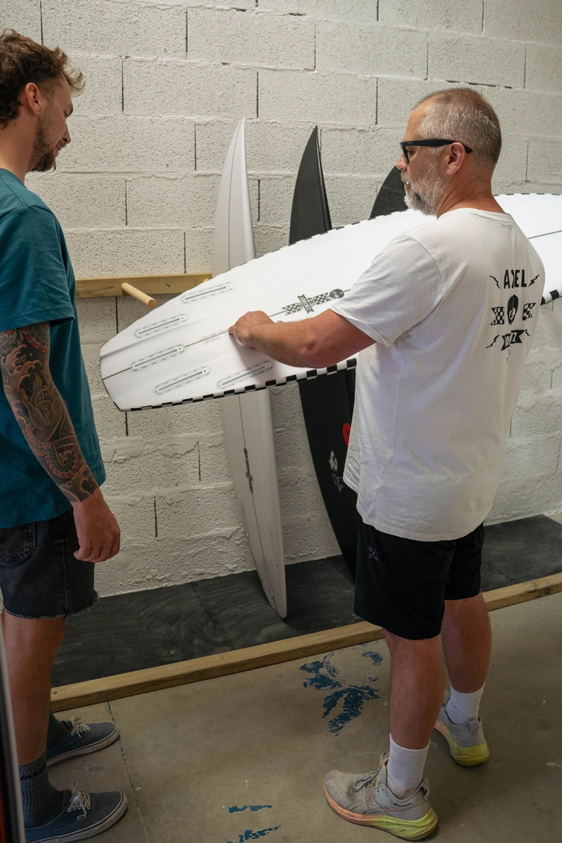 Axel Lorentz shaper surfboard