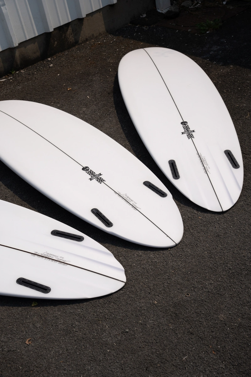 Axel Lorentz shaper surfboard
