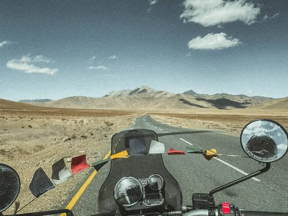 L'inde, seule à moto, Isaure de Belleville