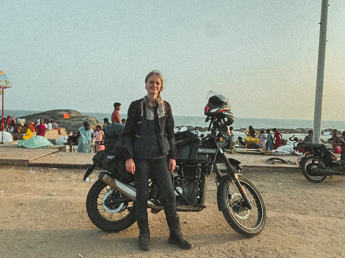 L'inde, seule à moto, Isaure de Belleville