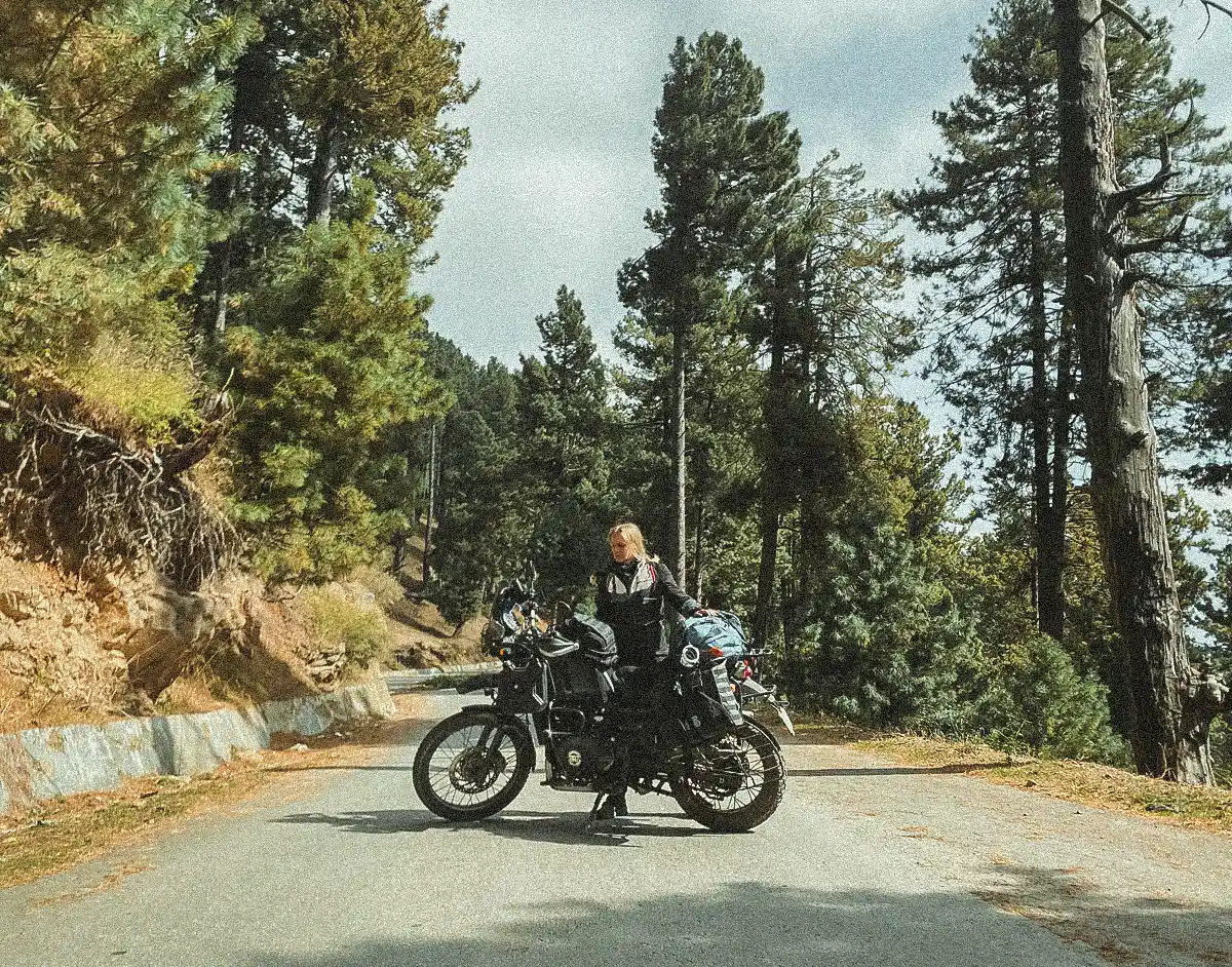 L'inde, seule à moto, Isaure de Belleville