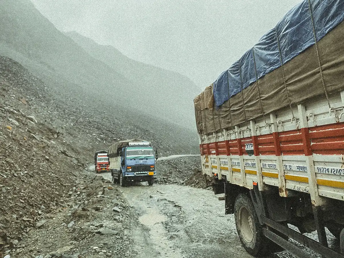 L'inde, seule à moto, Isaure de Belleville
