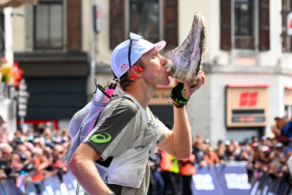 Tom Evans chaussures UTMB 2025