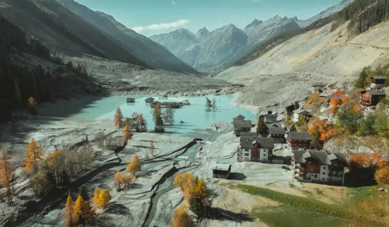 Zone sinistrée du village de Blatten en Suisse