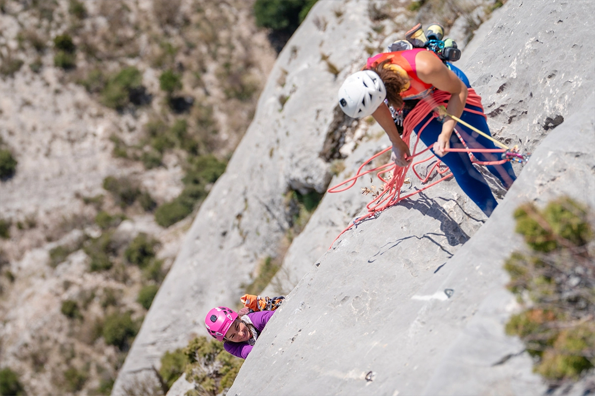 Laura Pineau & Elsa Ponzo 100 voies en 50 jours
