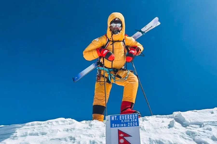 Bartek Ziemski Everest ski