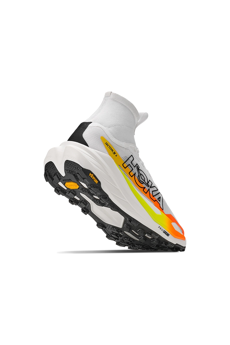Hoka Tecton X 4