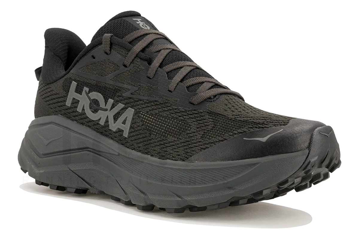 Hoka Challenger 8